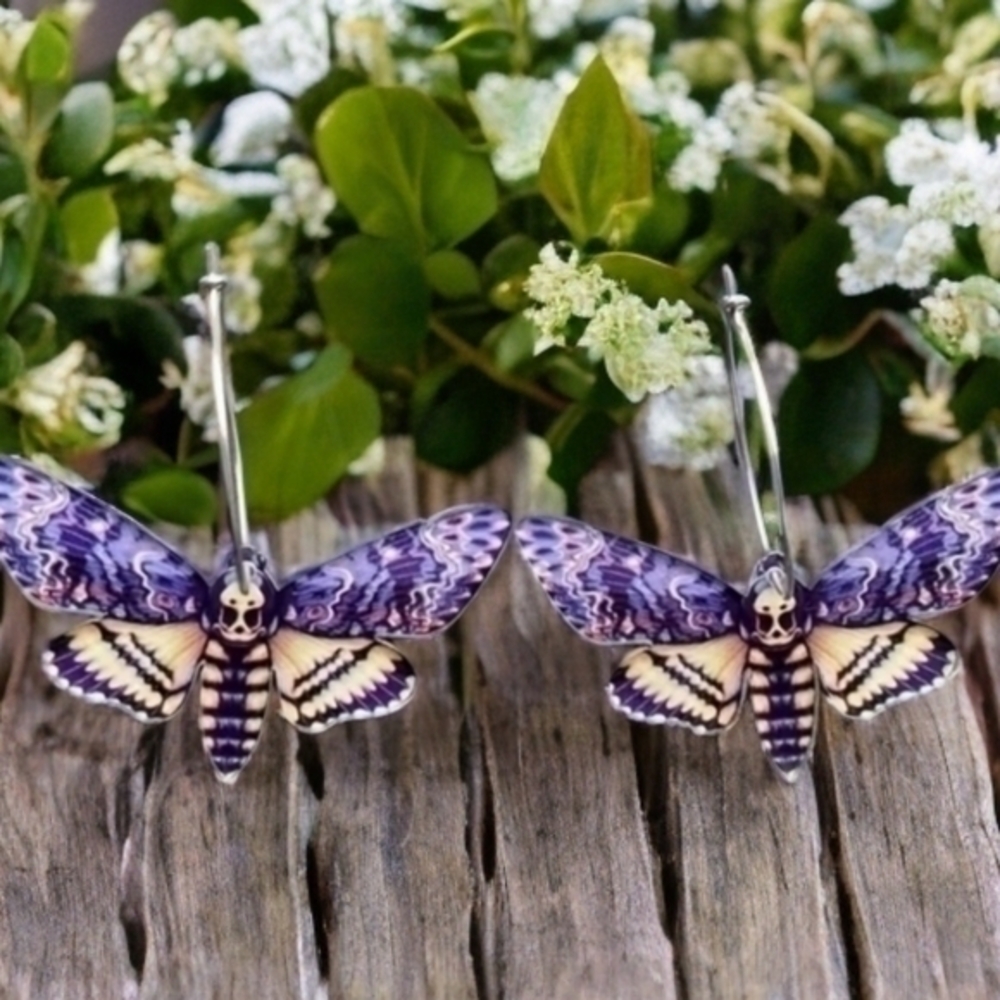 MODCLOTH ACRYLIC DEATH HEAD MOTH EARRINGS 2